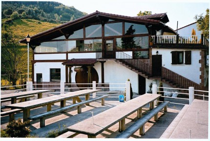 AGROTURISMO Y SIDRERÍA ARRATZAIN -Q de Calidad- (Usurbil - Gipuzkoa) - Foto 1