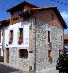 APARTAMENTOS RURALES LA HILERA D'ABAJU (Cue - Llanes - Asturias) - Foto 1